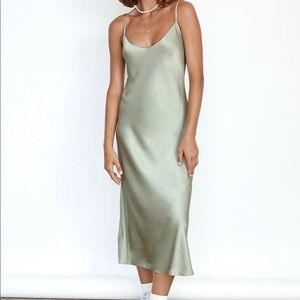 NEVER SOLD-Wilfred Only Maxi Slip Dress